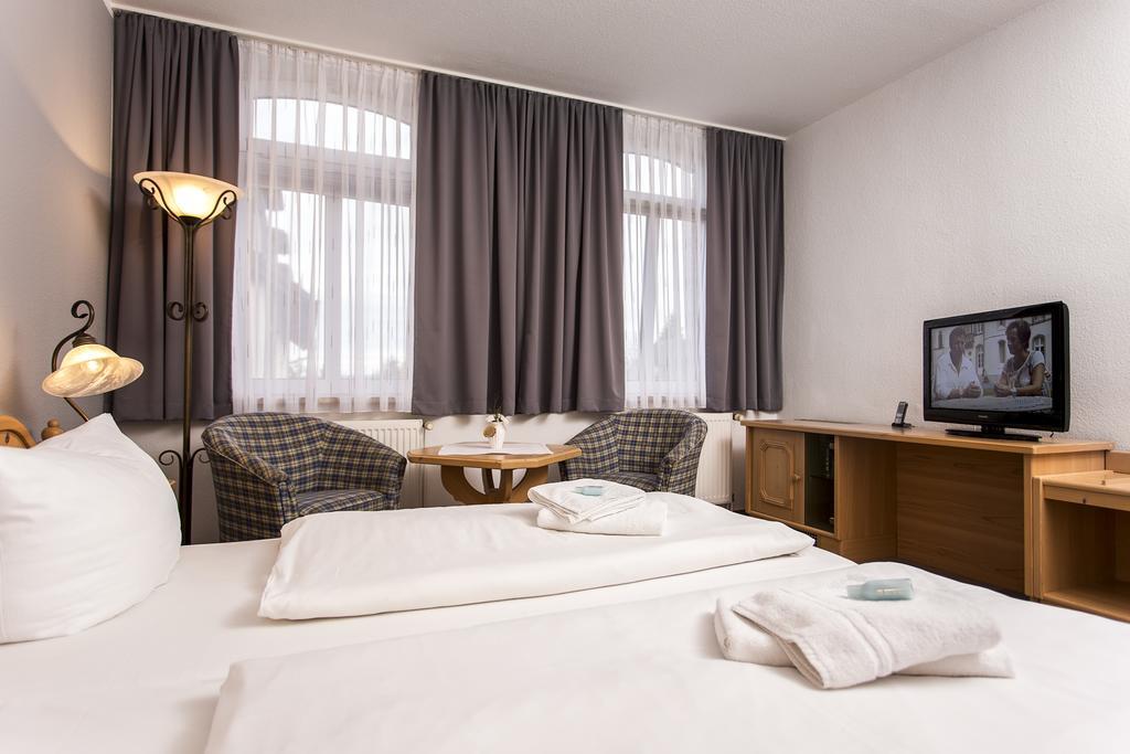 Готель Der Bayerische Hof Grunbach Екстер'єр фото