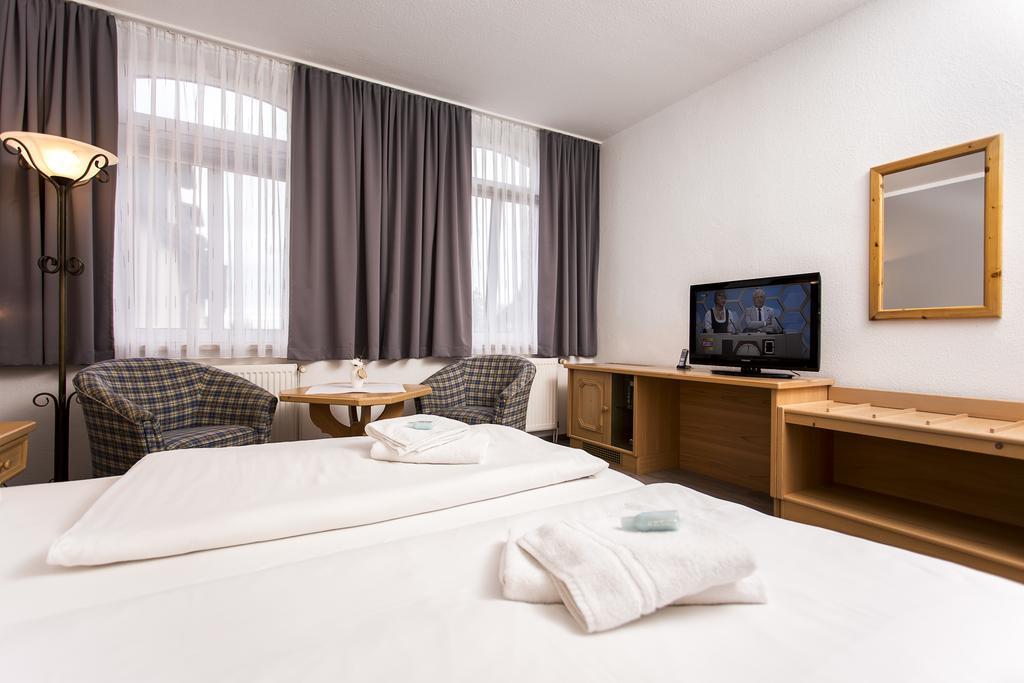 Готель Der Bayerische Hof Grunbach Екстер'єр фото